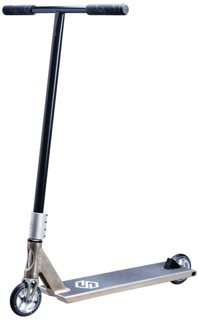 Striker Gravis Sparkcykel (Raw)