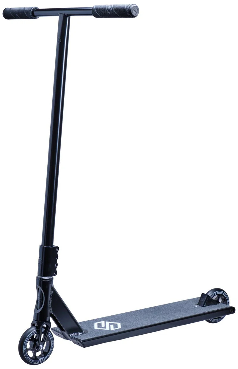 Striker Gravis Sparkcykel (Svart)