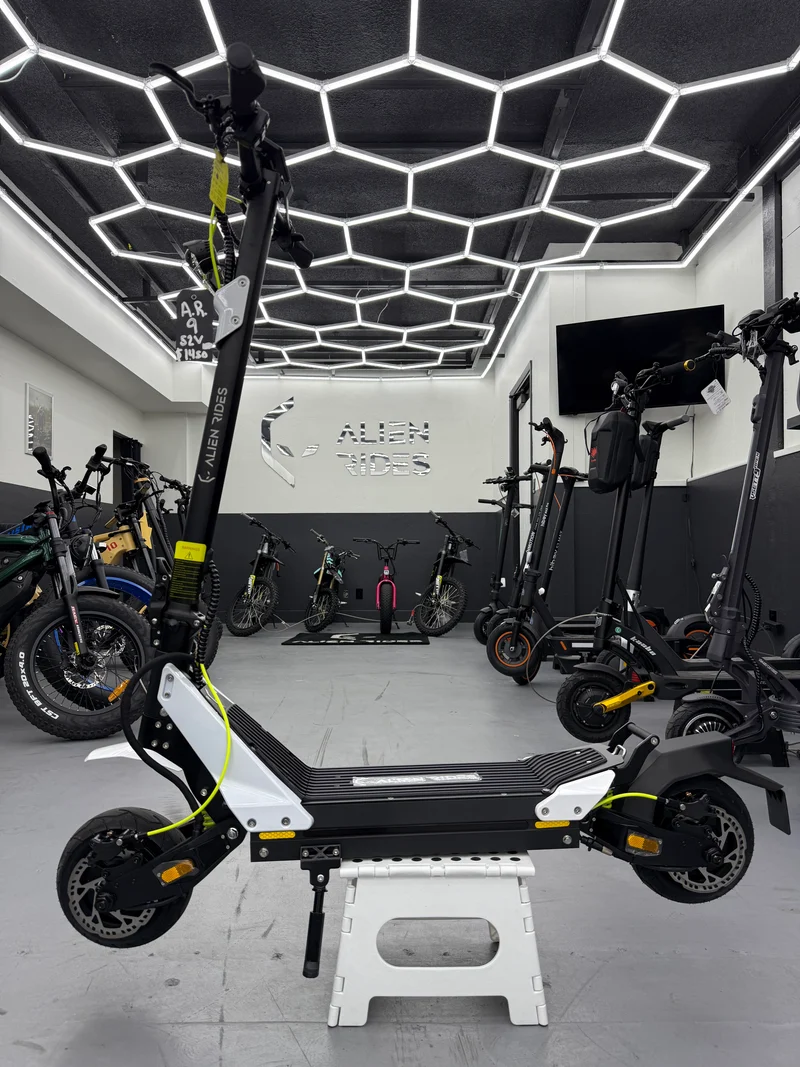 AR-9 Electric Scooter 52v 18.5 (2 month Alien Care Basic for FREE)